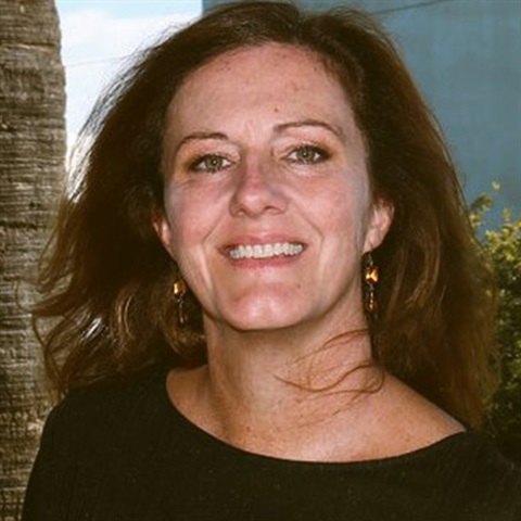 Cr Sarah Tiffen_cropped_v2.jpg