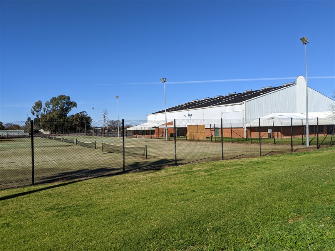 Leeton Tennis Courts